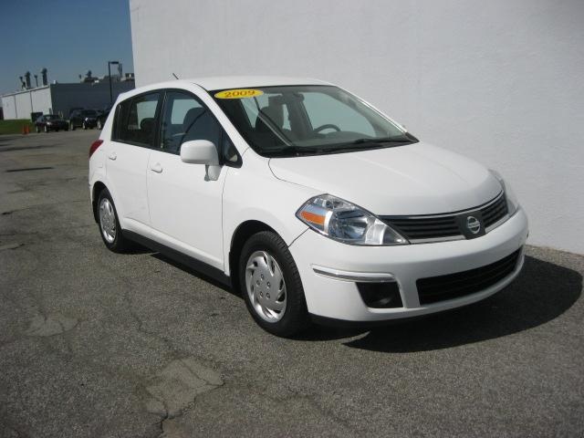 Consumer reports 2009 nissan versa hatchback #8